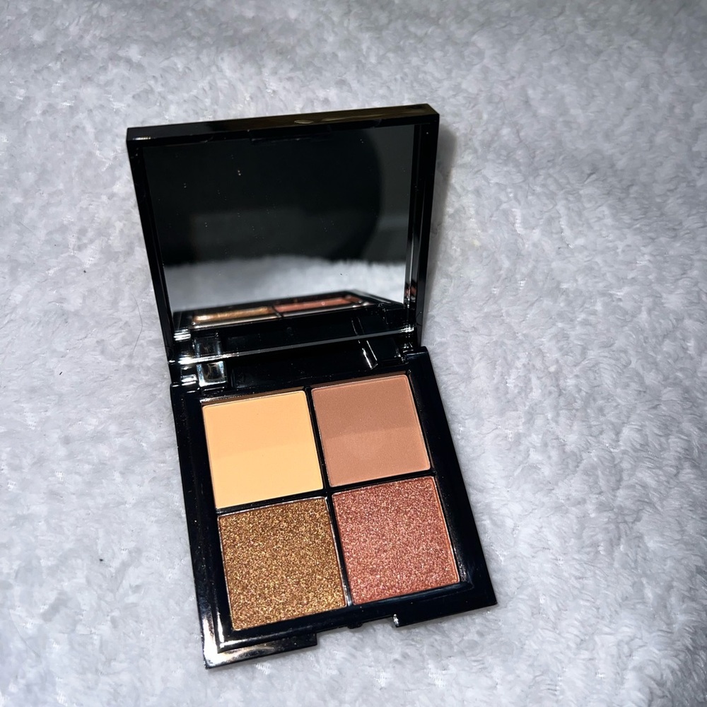 Eyeshadow palette